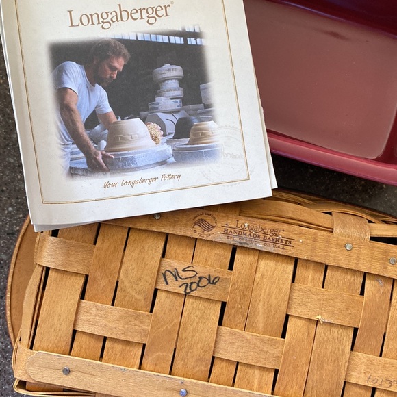 Longaberger basket and mini loaf dish - Picture 3 of 5